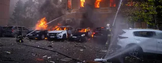 Rusia Bombardea la Academia Nacional de Ciencias y UN Gran Hospital en Kiev