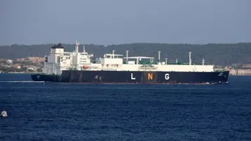 Katar LNG Tankeri Savaş Sonrası İlk Kez Hürmüz Boğazı'nı Geçti