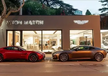 Aston Martin Türkiye'den Formula 1 temalı Vantage deneyimi