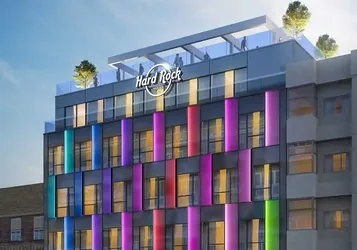 Hard Rock Hotel en Espagne est devenu un centre de secours aux sinistrés du tremblement de terre
