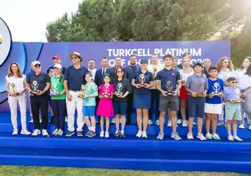 Golf tutkunları Turkcell Platinum Golf Challenge'ta mücadele etti