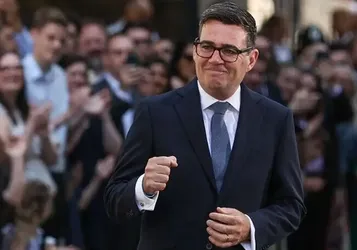 İngiltere Başkanı Burnham'ın ilk konuğu Zelenski oldu
