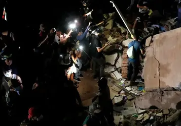 Kolombiya'da depremde ölü sayısı 321'e yükseldi