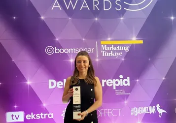Quick Sigorta Brandverse Awards'tan altın ödülle döndü