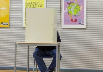 Régionales en Allemagne : Le Parti D'Extrême Droite AFD Progresse, les Partis de Gauche Résistent