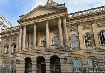 Una Empresa Británica Deberá Pagar 10.000 Libras A UN Trabajador con Tourette al Que Despidió Tras Llamar "Vago" A UN Compañero