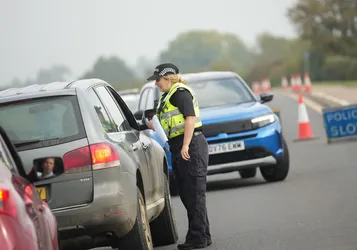 Uno de los Cinco Británicos Detenidos por UN Presunto Plan Terrorista Contra Fairford Alertó A la Policía