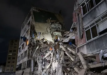 Venezuela depreminde can kaybı artıyor: Yaşamını yitirenlerin sayısının 3 bin 535'e yükseldi.