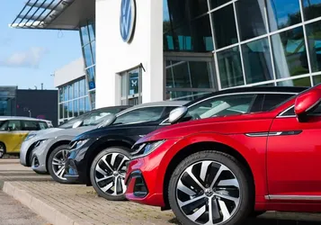 Volkswagen 208 Bin Aracını Geri Çağırıyor: Direksiyon Arızası Kaza Riskini Artırıyor! Hangi Modellerde Risk Var?