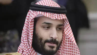 Arabia Saudí y Egipto piden una navegación libre y segura en el mar Rojo