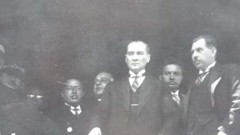 Atatürk'ün İlk Kez Yayımlanan Çarpıcı Fotoğrafları