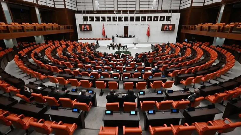 AK Parti, Fon Tasfiyesine İlişkin Kanun Teklifini TBMM'ye Sundu