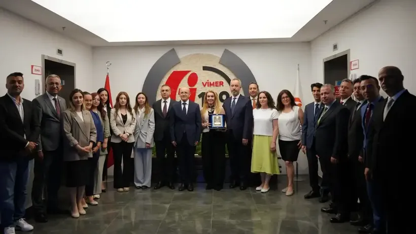 Bakan Şimşek, yurt dışından ödül alan VİMER'i ziyaret etti