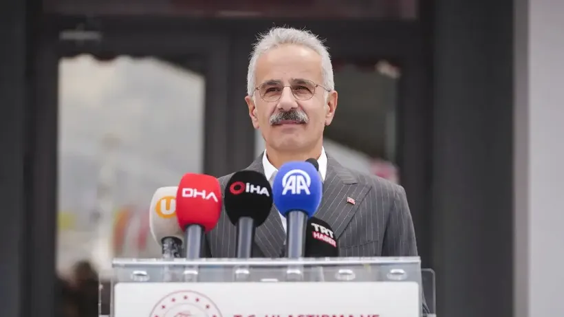 Bakan Uraloğlu Kaptan Fahrettin Aksu Kılavuzluk İstasyonu'nun yeni hizmet binasının açılışında konuştu: