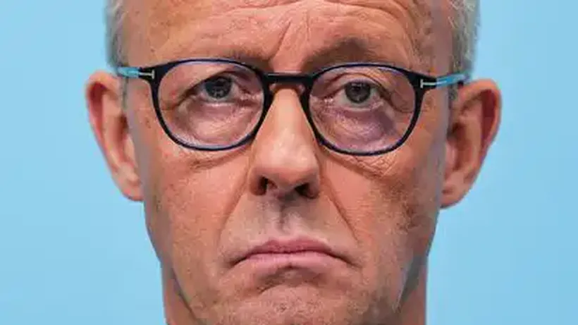 El Auge de la Ultraderecha en Alemania y la Debilidad de Merz Inquietan en Bruselas