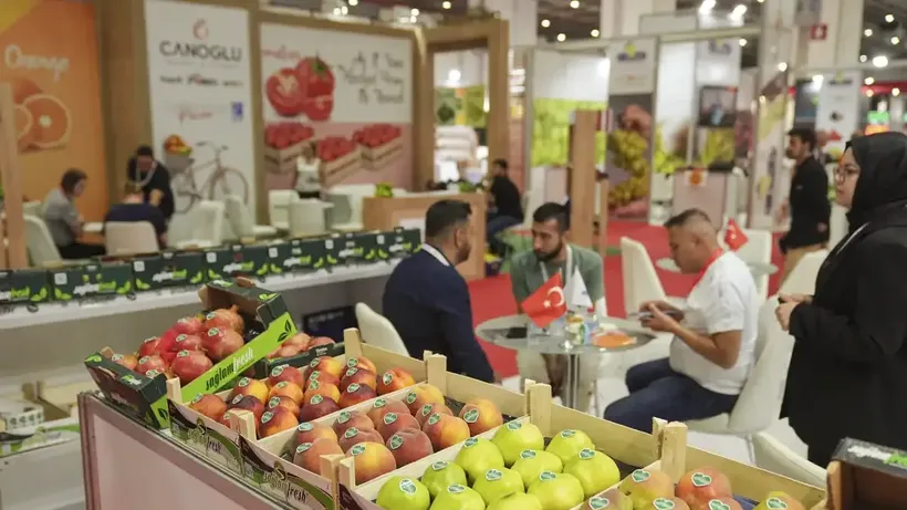 İzmir'deki fuar meyve ve sebze sektörünü buluşturdu