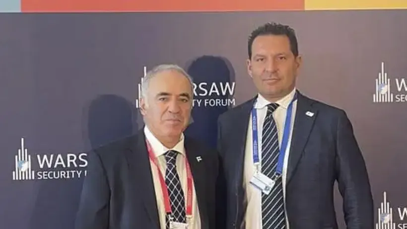 Kasparov Confirma Que EEUU y Lituania Le Avisaron A Él y A Su Socio de Que Sus Vidas Corrían Peligro:  "No Dejaré de Trabajar ni Me Esconderé"