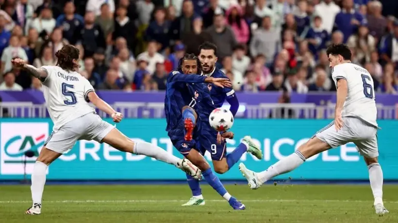 🔴 Ligue des Nations : Les Bleus Tenus en Échec par L'Italie pour la Première de Zidane à Domicile