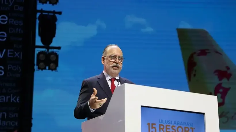 Pegasus Hava Yolları Yönetim Kurulu Başkanı Nane, Antalya'daki "Resort Turizm Kongresi"nde konuştu: