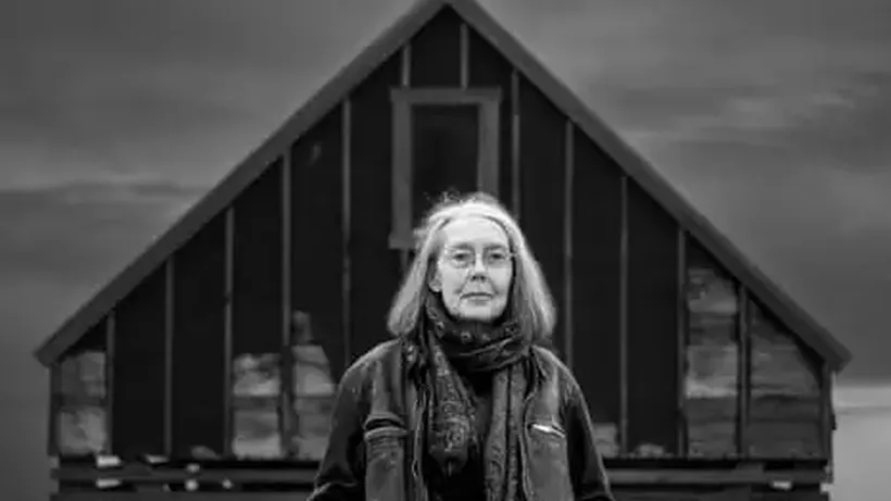 ‘Sometimes She Publishes Notes She’s Scribbled on Her Hand’: Édouard Louis on 10 Reasons to Love Anne Carson