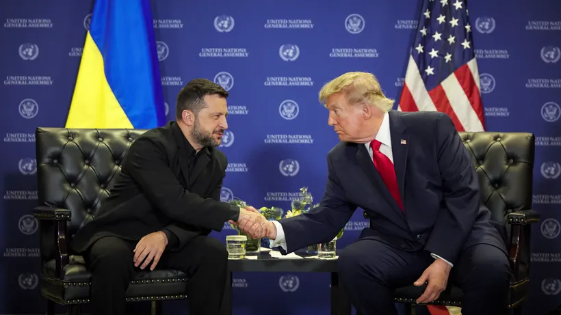 Trump Moldea Su Política Exterior en los Márgenes de la ONU: Diplomacia Personal y Amenazas Bélicas