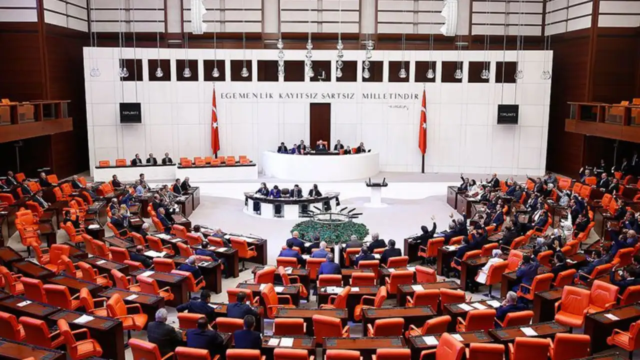 Emeklinin Beklediği Düzenleme Meclis'te