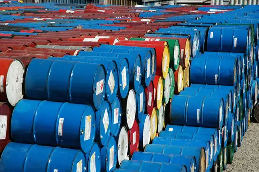 Petrol Fiyatları Ters Köşe Yaptı: Arz Fazlasına Rağmen Fiyatlar Artıyor